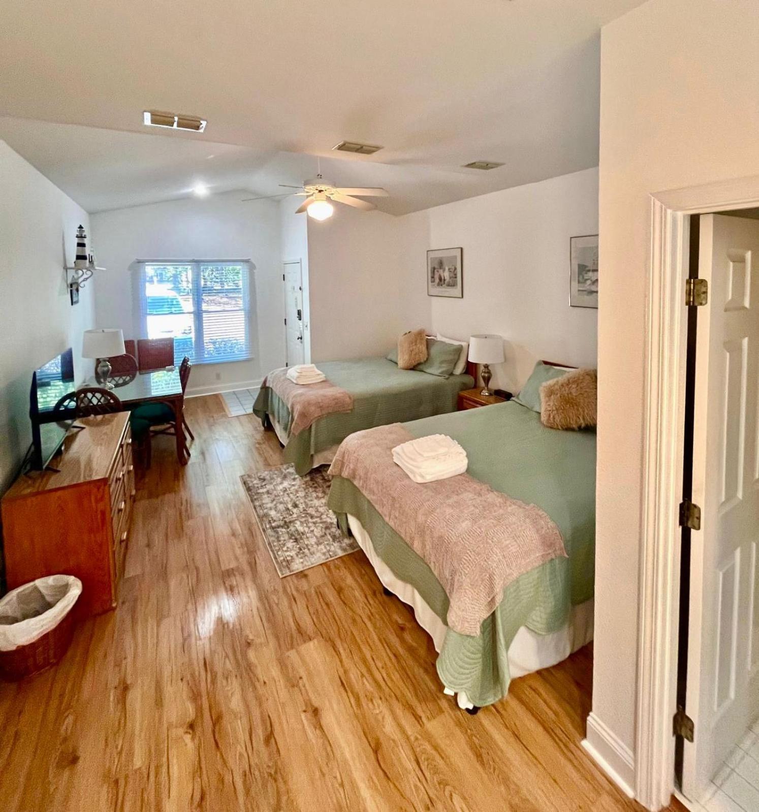 Apartment Beautiful Newly Remodeled Mini At Sea Trail *